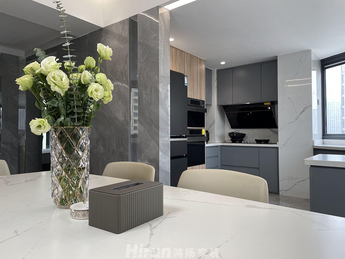 達美美立方200㎡雅致現代復式 裝修案例實景圖-餐桌