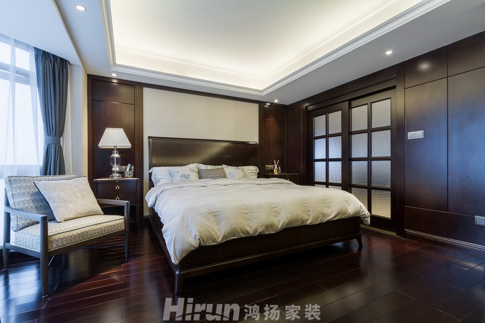 王府·譽(yù)峰380㎡復(fù)合寫(xiě)意復(fù)式 裝修案例效果圖-主人房