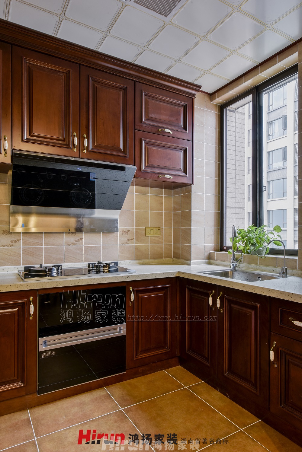 中泰財富湘江165㎡歐美香頌四居室 裝修案例效果圖-5