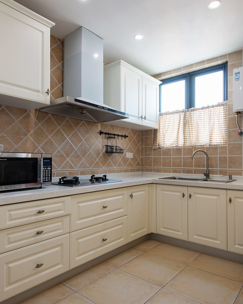 石橋花園147㎡輕歐簡美四居室 裝修案例效果圖-(2)