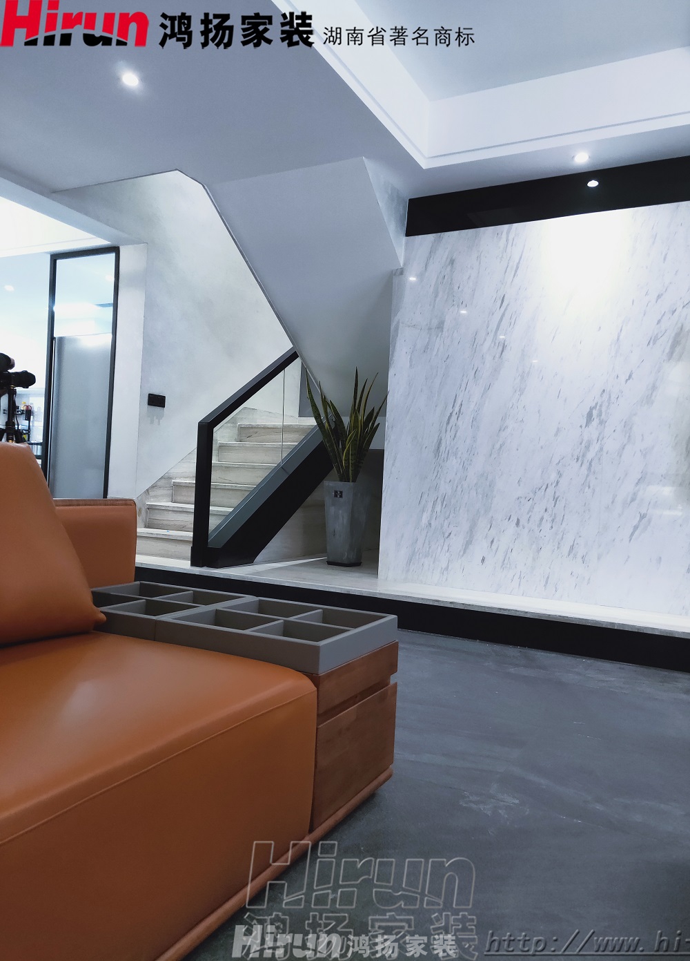 云升東方大院240㎡雅致現代復式 裝修案例效果圖-3