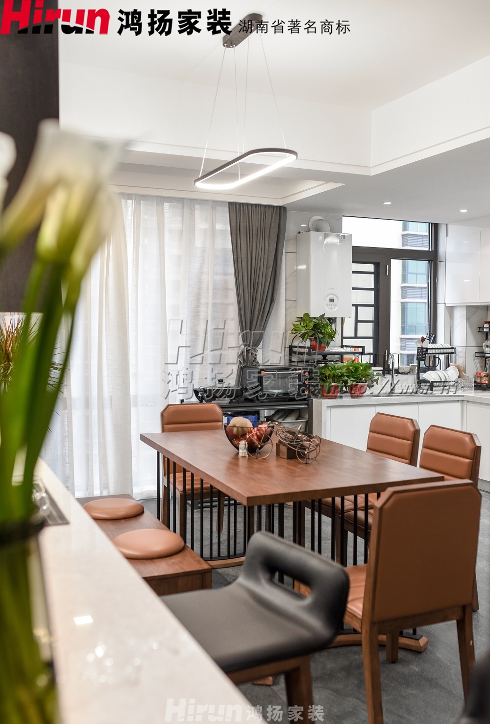 云升東方大院240㎡雅致現代復式 裝修案例效果圖-5