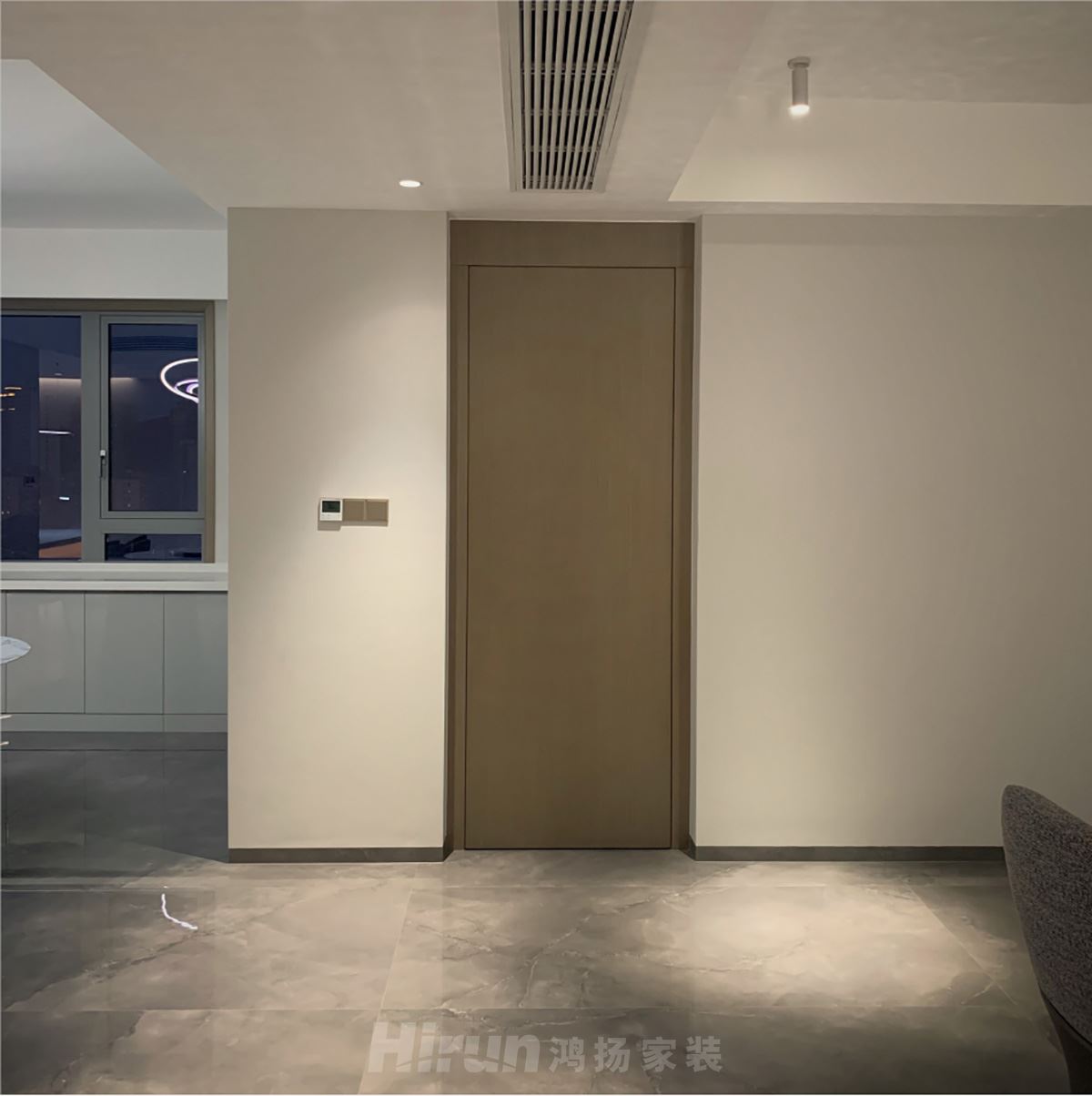 湘江壹號(hào)220㎡雅致現(xiàn)代三居室 裝修案例實(shí)景圖-)XXEZ0}RIRO~YP)R)F~T0