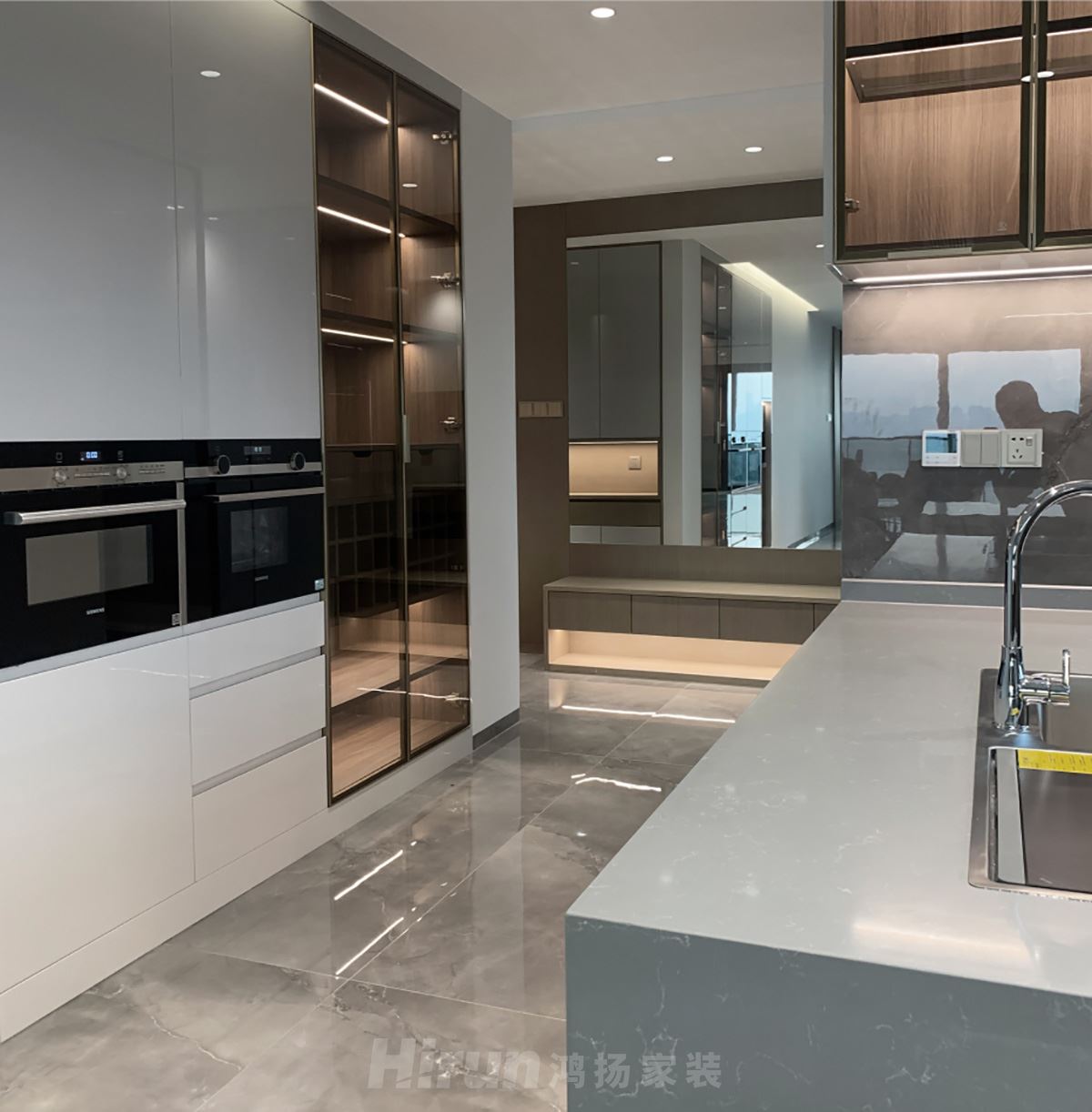 湘江壹號(hào)220㎡雅致現(xiàn)代三居室 裝修案例實(shí)景圖-K3~1N)$0577SFVFM]`GWLPR