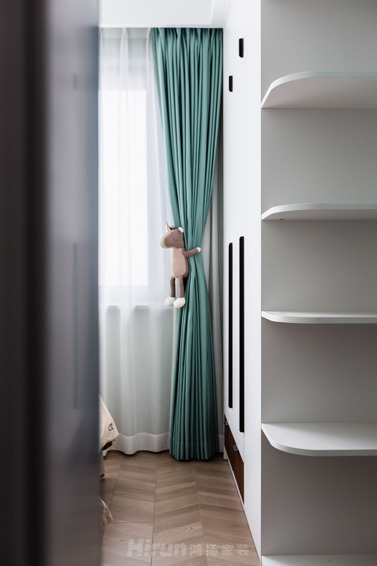 保利西海岸140㎡雅致現代四居室 裝修案例實景圖-image24