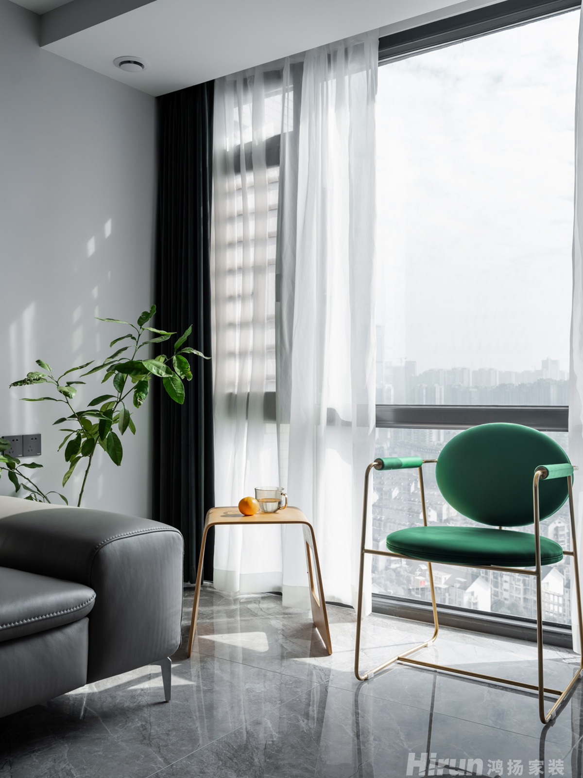 八方小區120㎡雅致現代三居室 裝修案例實景圖-1