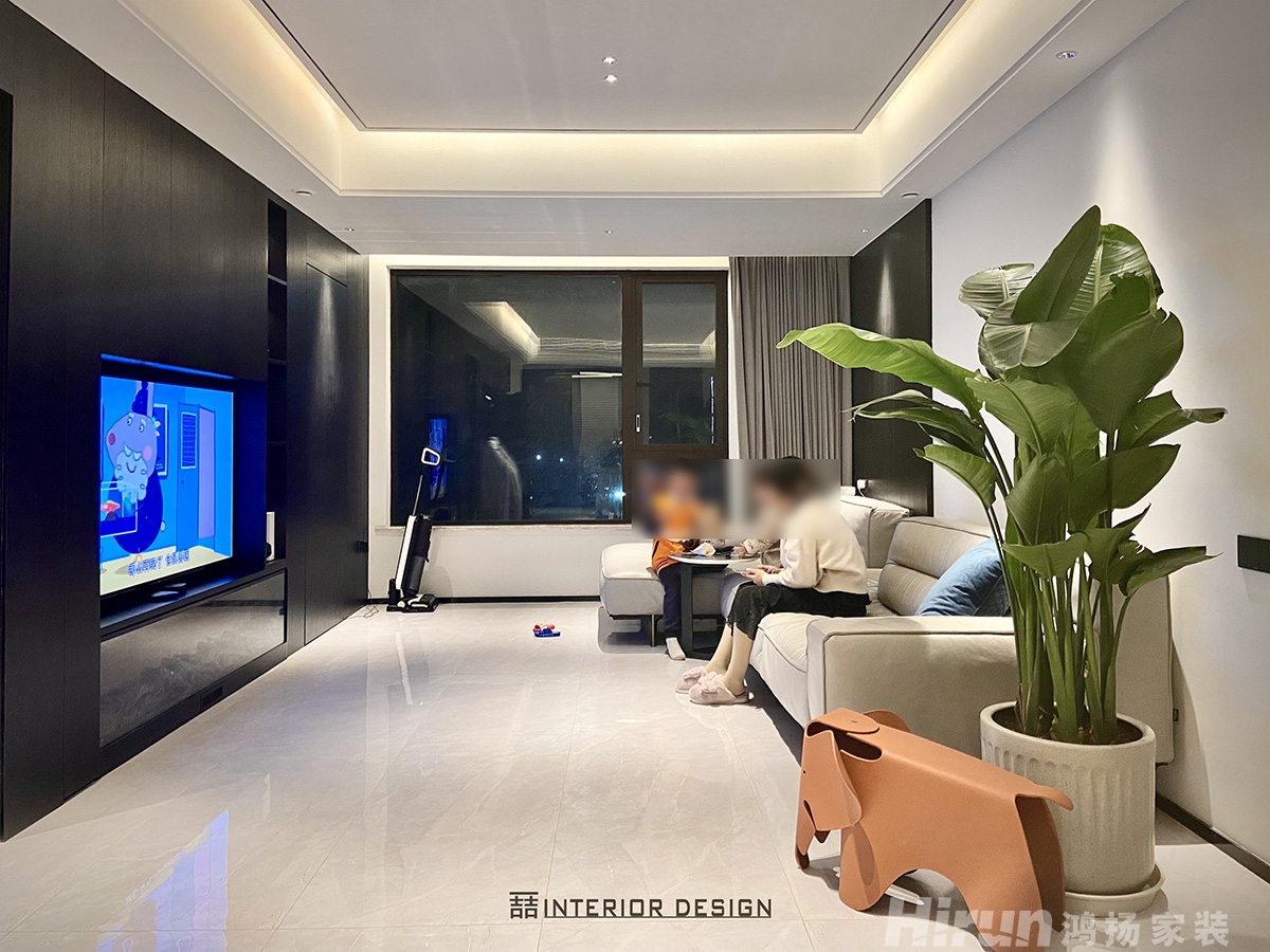 建發(fā)央著150㎡雅致現(xiàn)代四居室 裝修案例實景圖-8