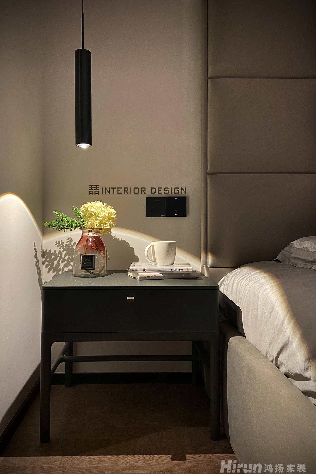 建發(fā)央著150㎡雅致現(xiàn)代四居室 裝修案例實景圖-12