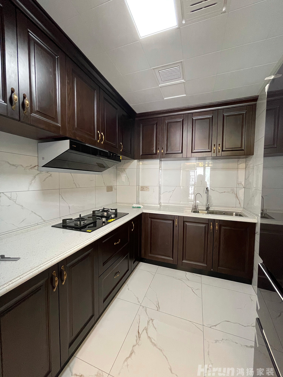 金鐘大悅城150㎡輕歐簡美四居室 裝修案例實景圖-3