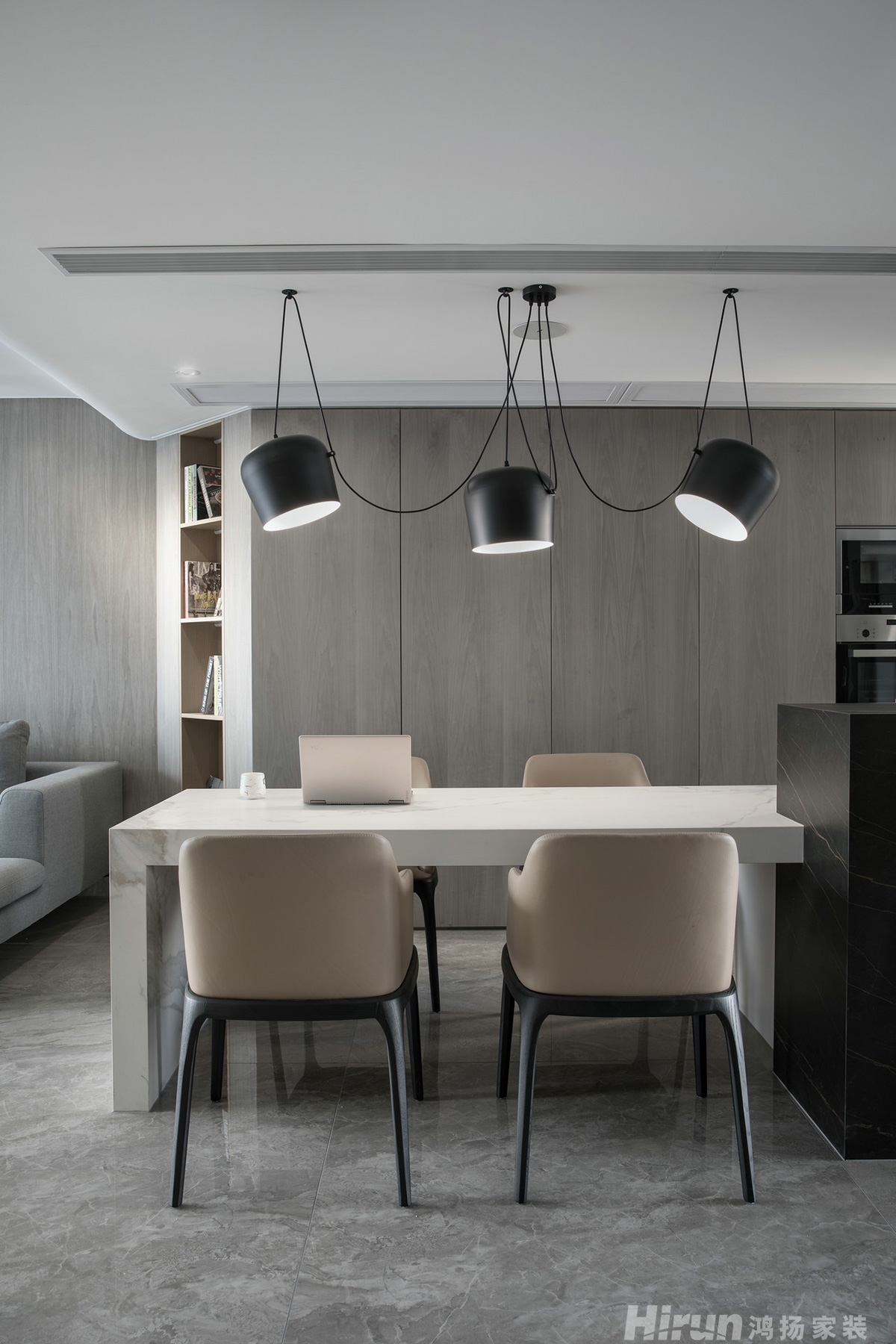 融創(chuàng)提香藍(lán)岸200㎡北歐之光復(fù)式 裝修案例實(shí)景圖-4