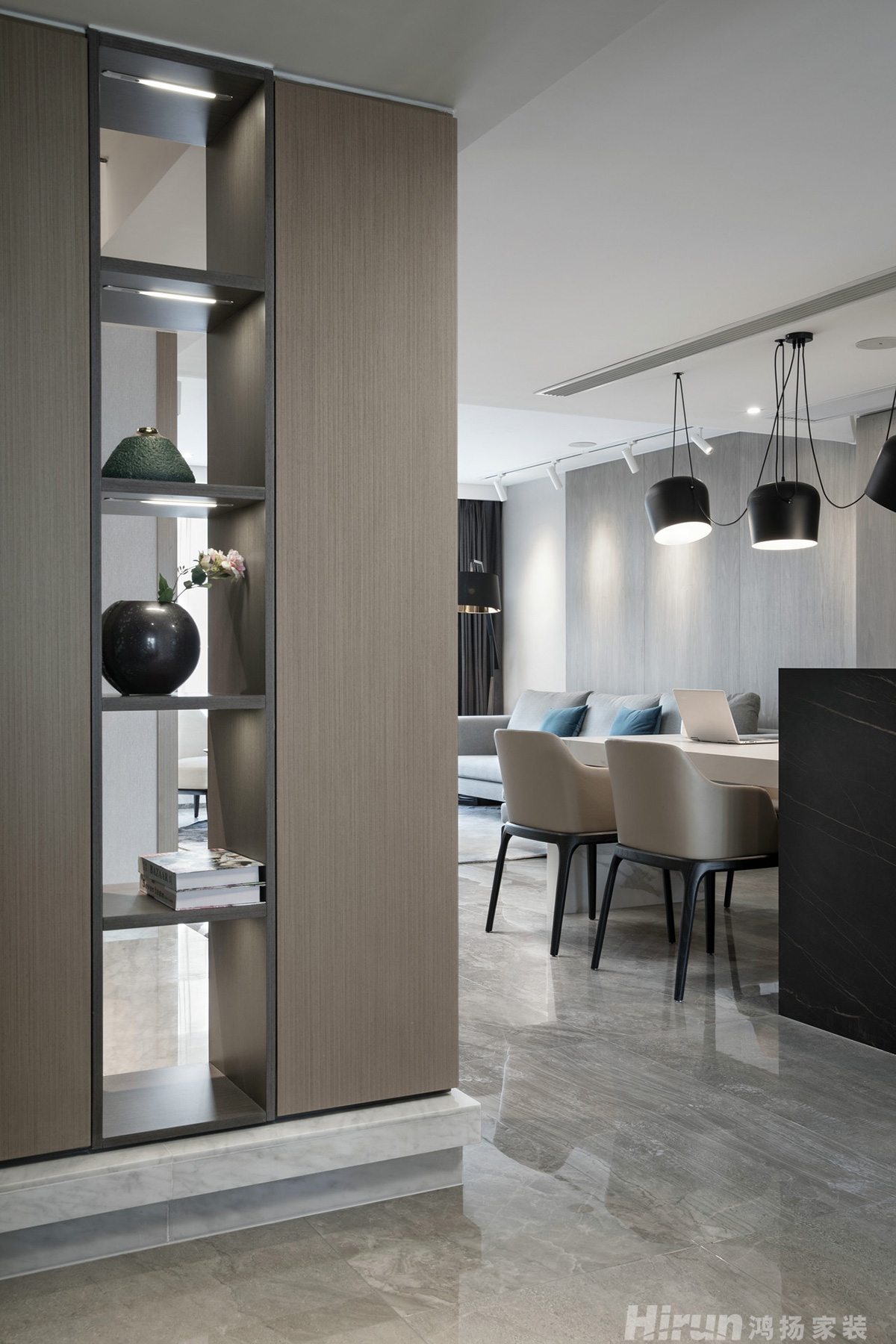 融創(chuàng)提香藍(lán)岸200㎡北歐之光復(fù)式 裝修案例實(shí)景圖-8