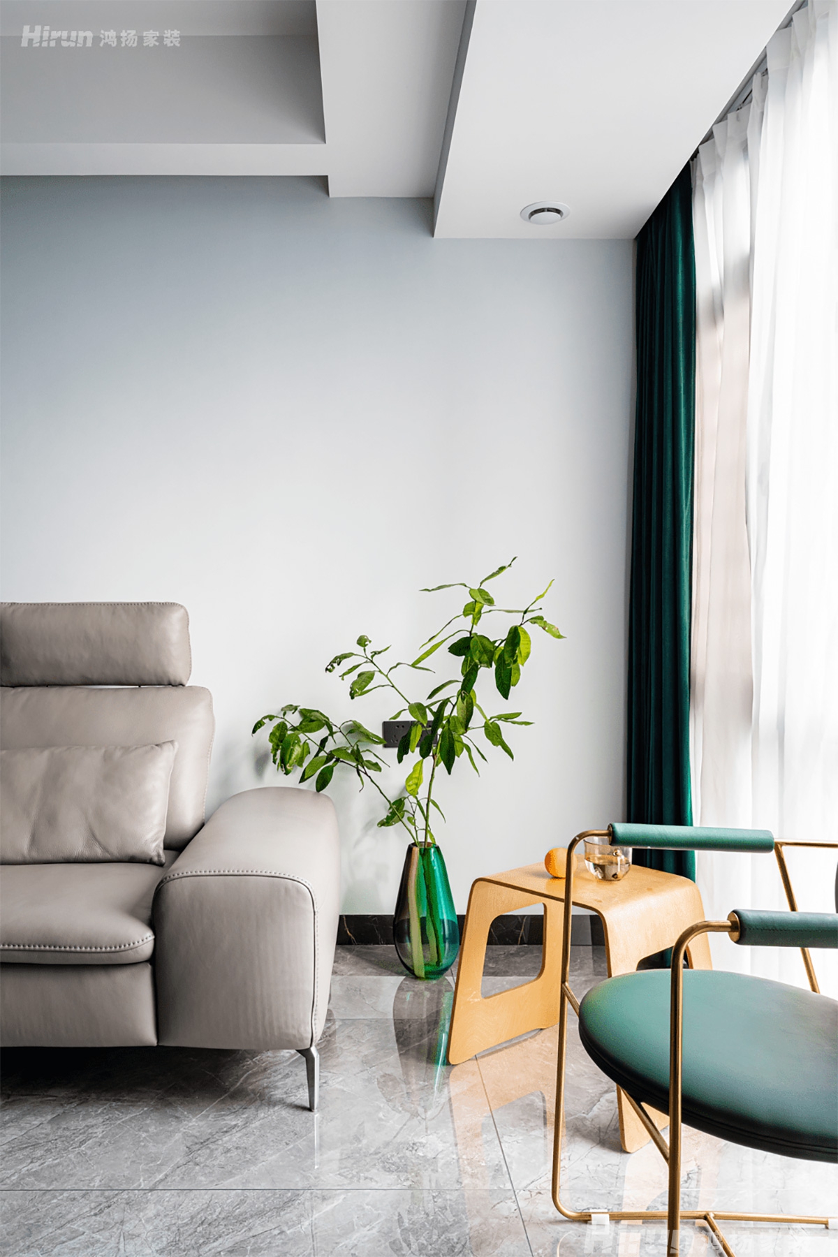 八方小區120㎡雅致現代三居室 裝修案例實景圖-2