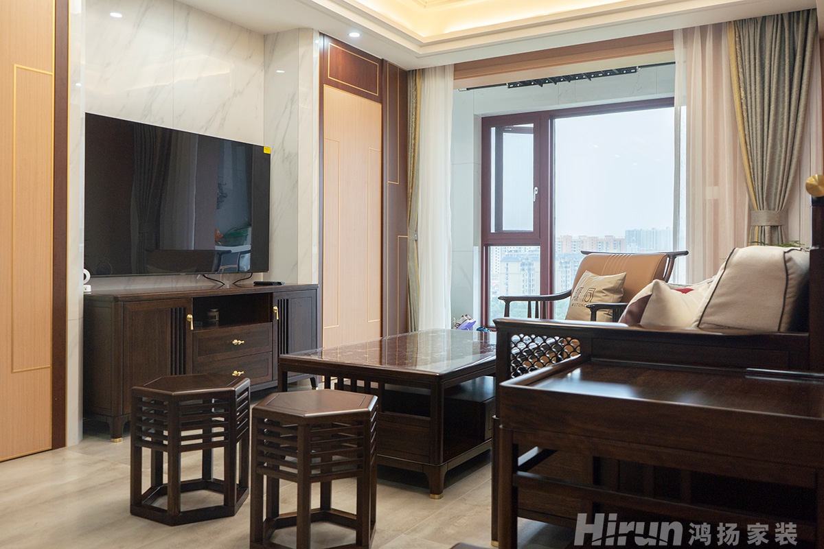 翡翠一品120㎡復(fù)合寫意三居室 裝修案例實(shí)景圖-2