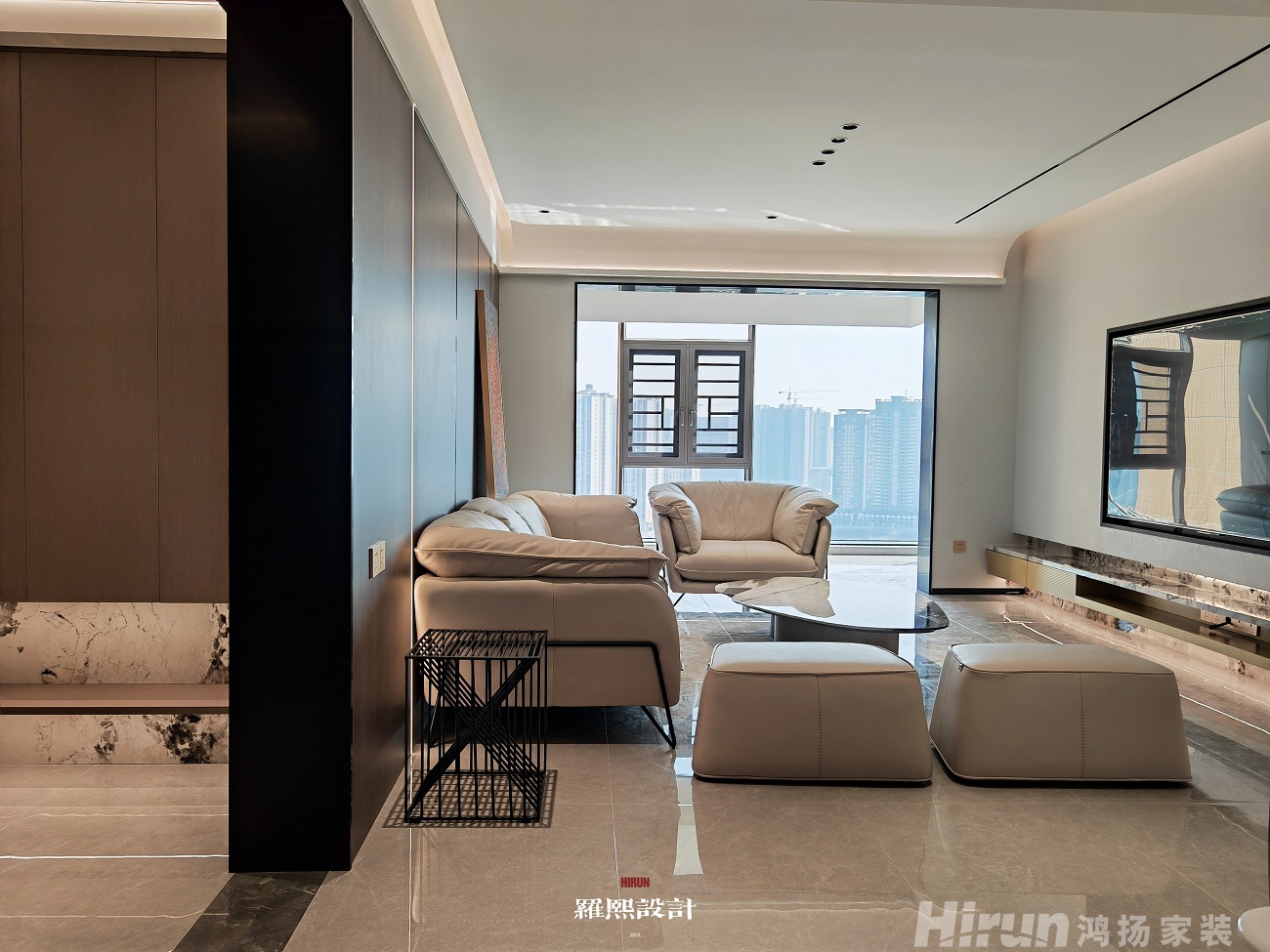 國(guó)貿(mào)前海灣雅致現(xiàn)代四居室 裝修案例效果圖-3