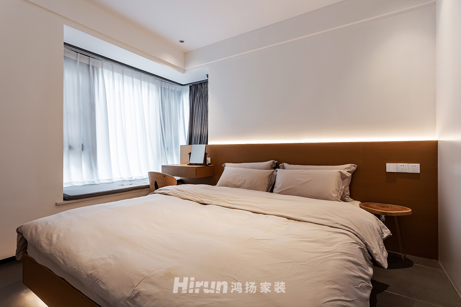 泊愛(ài)藍(lán)灣130㎡雅致現(xiàn)代三居室 裝修案例實(shí)景圖-17