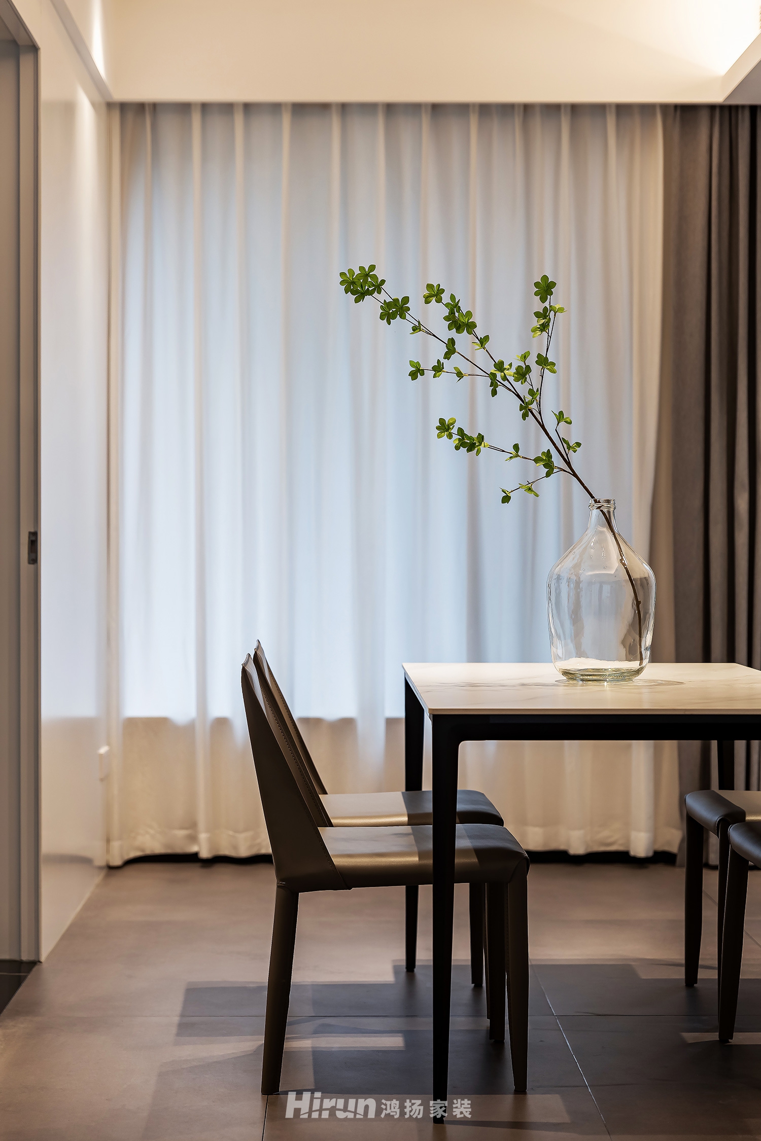 泊愛(ài)藍(lán)灣130㎡雅致現(xiàn)代三居室 裝修案例實(shí)景圖-20