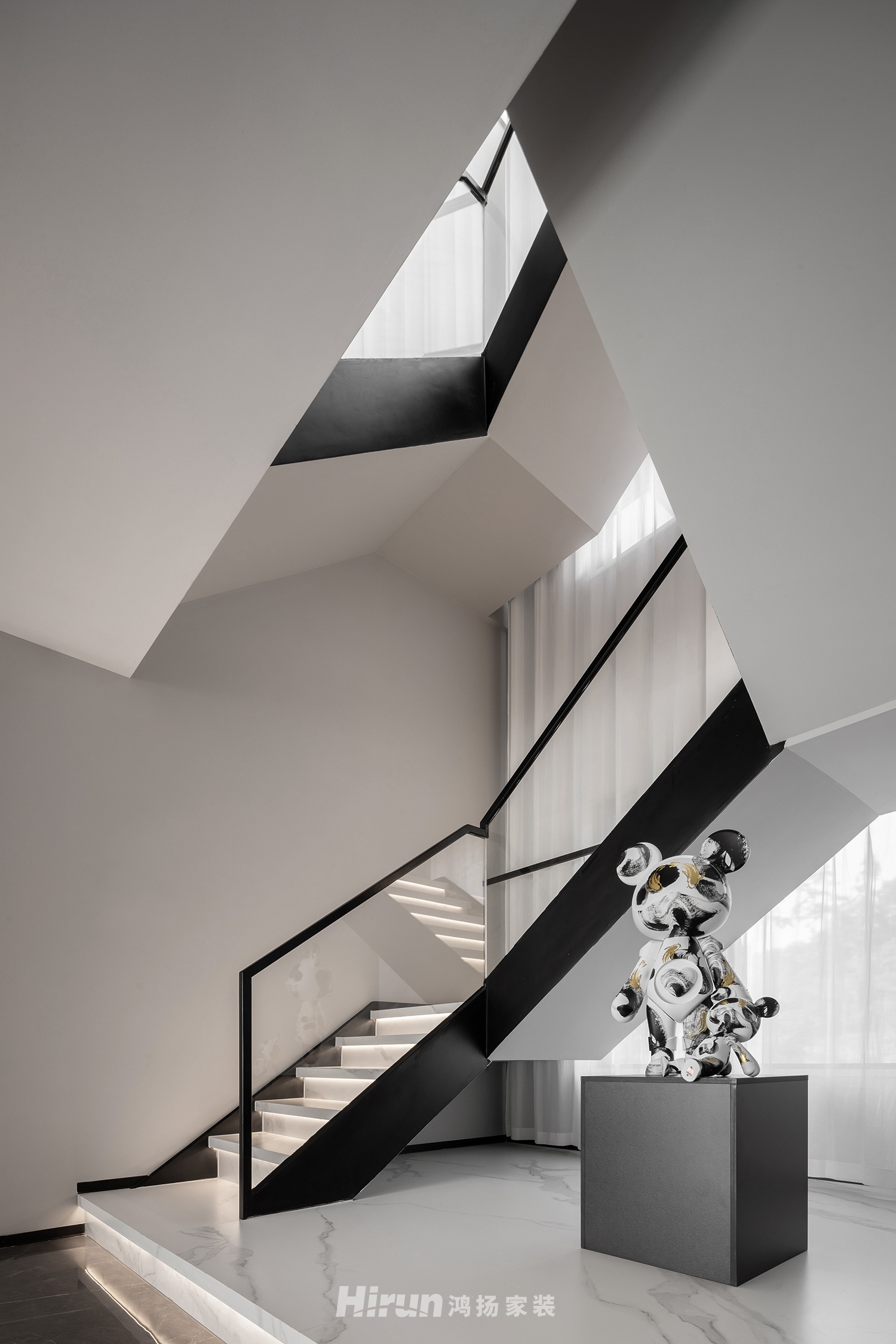 中航城320㎡雅致現代別墅 裝修案例實景圖-2