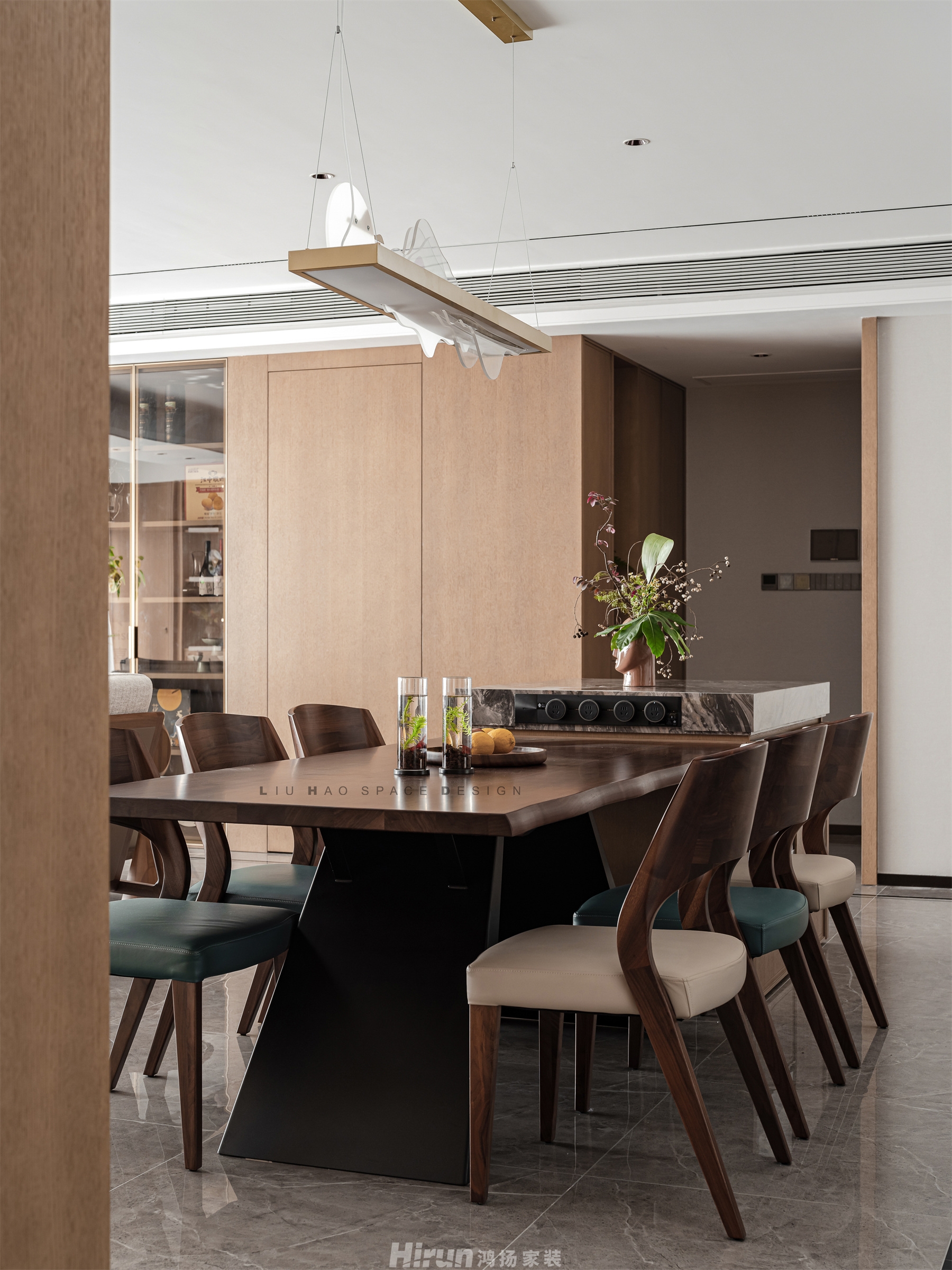 時(shí)代·建發(fā)和著210㎡復(fù)合寫(xiě)意大平層 裝修案例實(shí)景圖-23