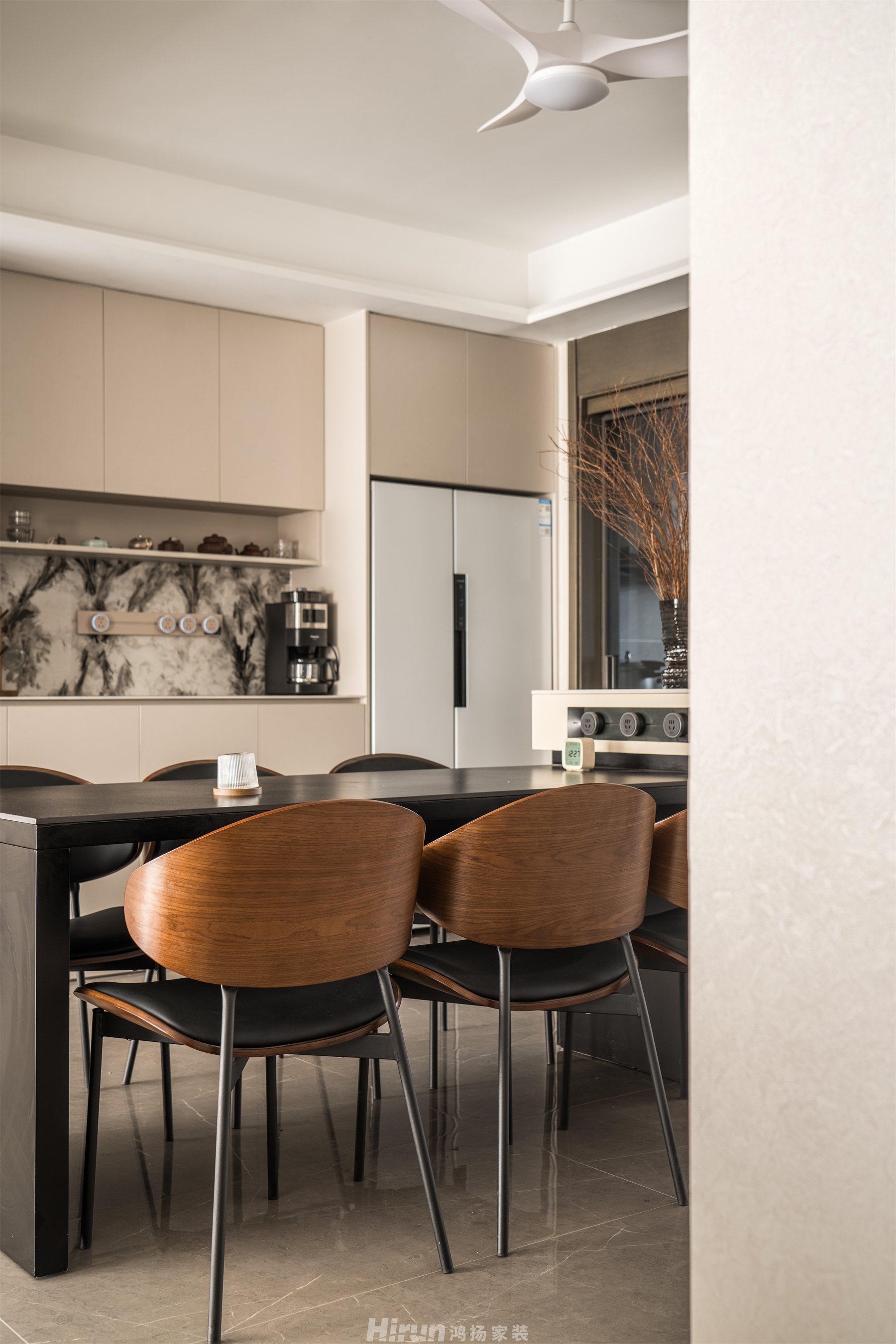 龍湖江與城168㎡雅致現(xiàn)代四居室 裝修案例實景圖-8