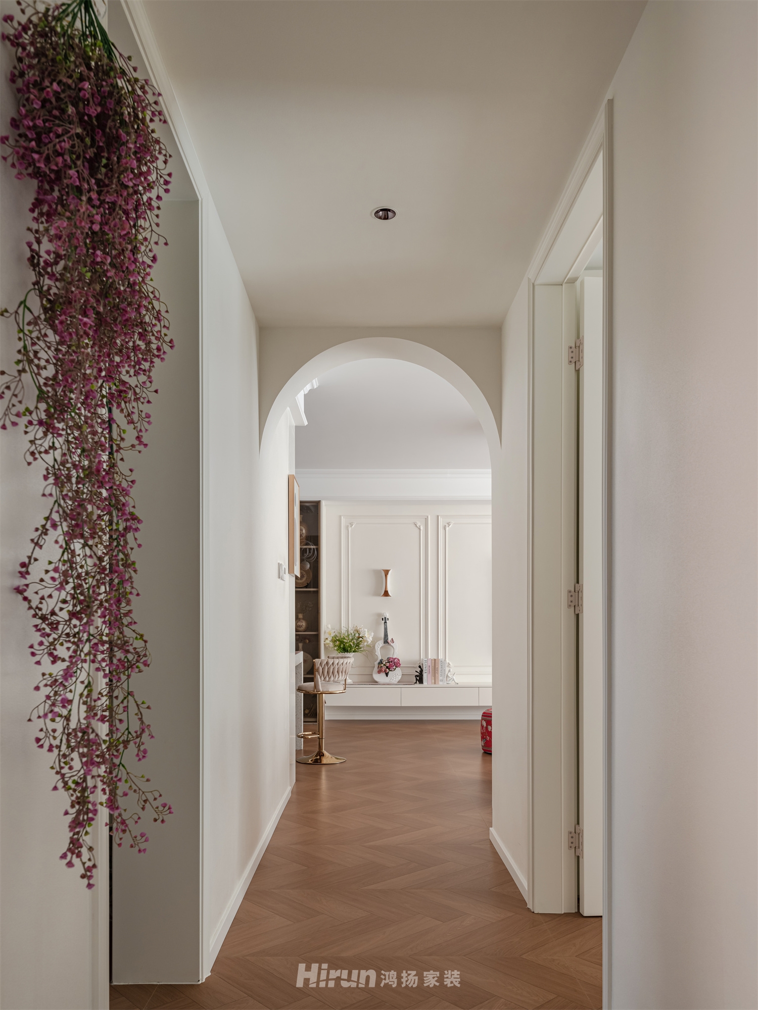 建發(fā)央著135㎡異域風(fēng)情四居室 裝修案例實景圖-11