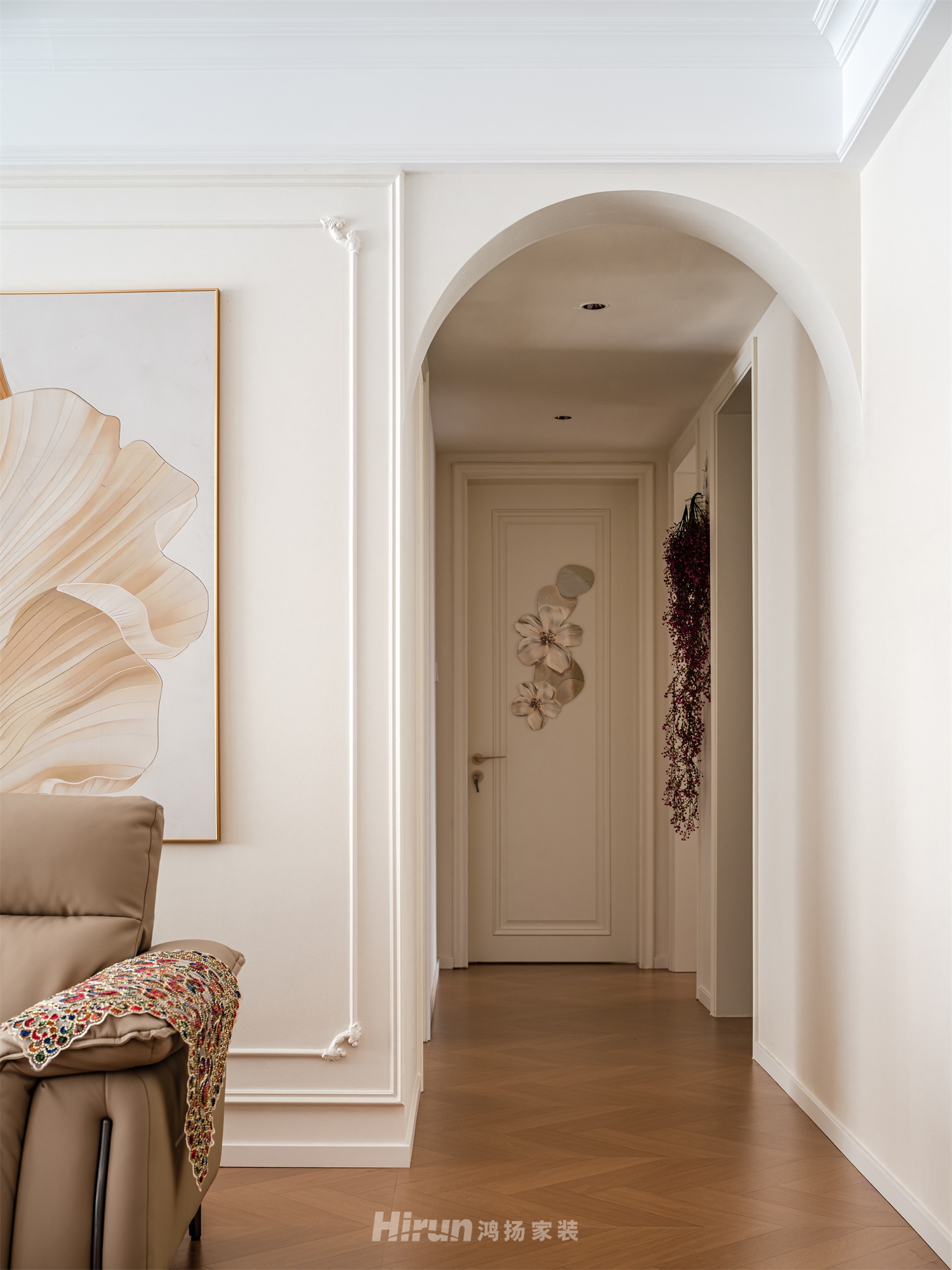 建發(fā)央著135㎡異域風(fēng)情四居室 裝修案例實景圖-3