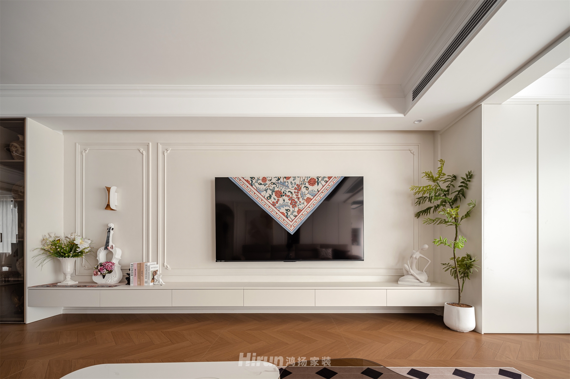 建發(fā)央著135㎡異域風(fēng)情四居室 裝修案例實景圖-1