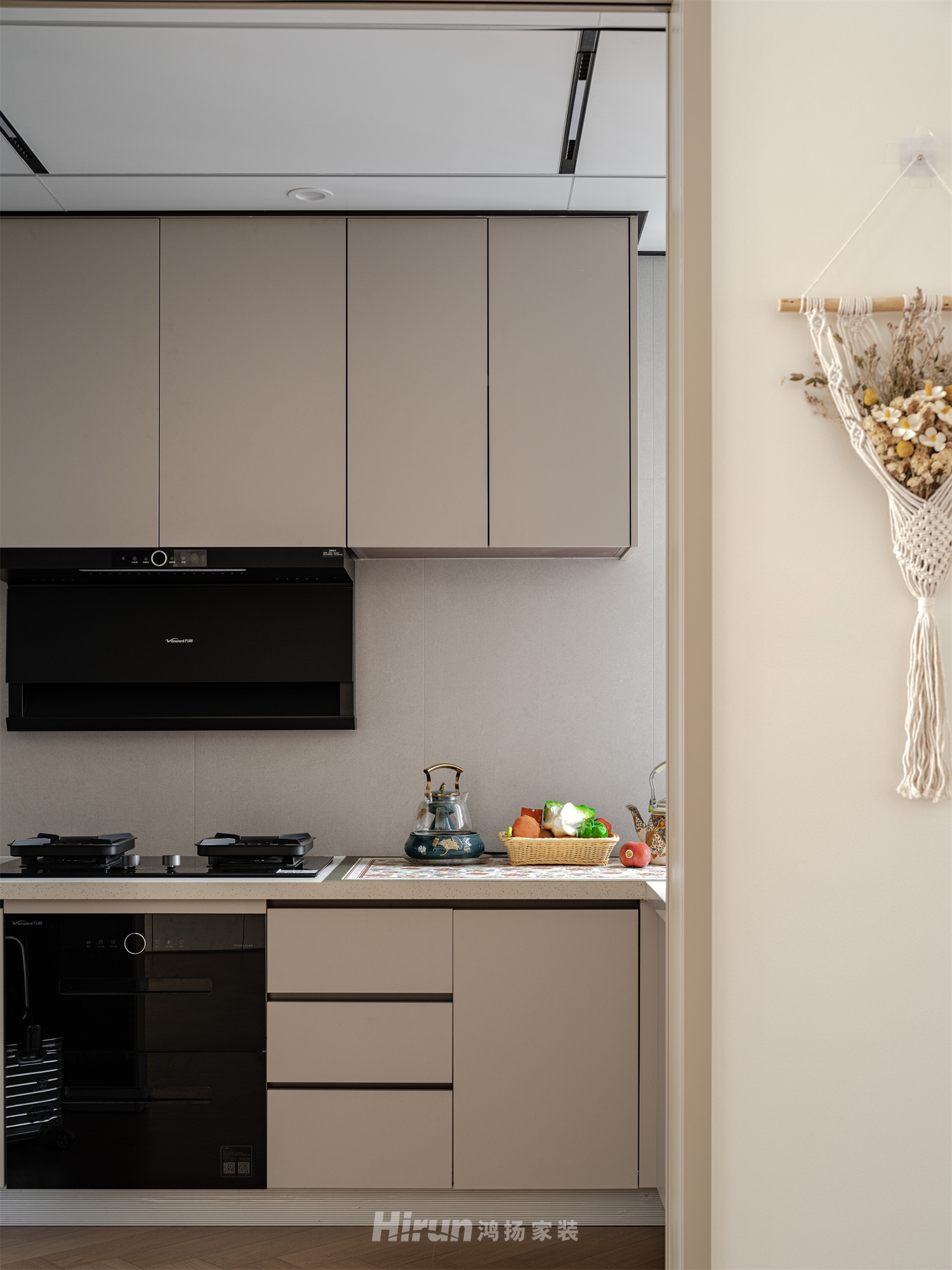 建發(fā)央著135㎡異域風(fēng)情四居室 裝修案例實景圖-13