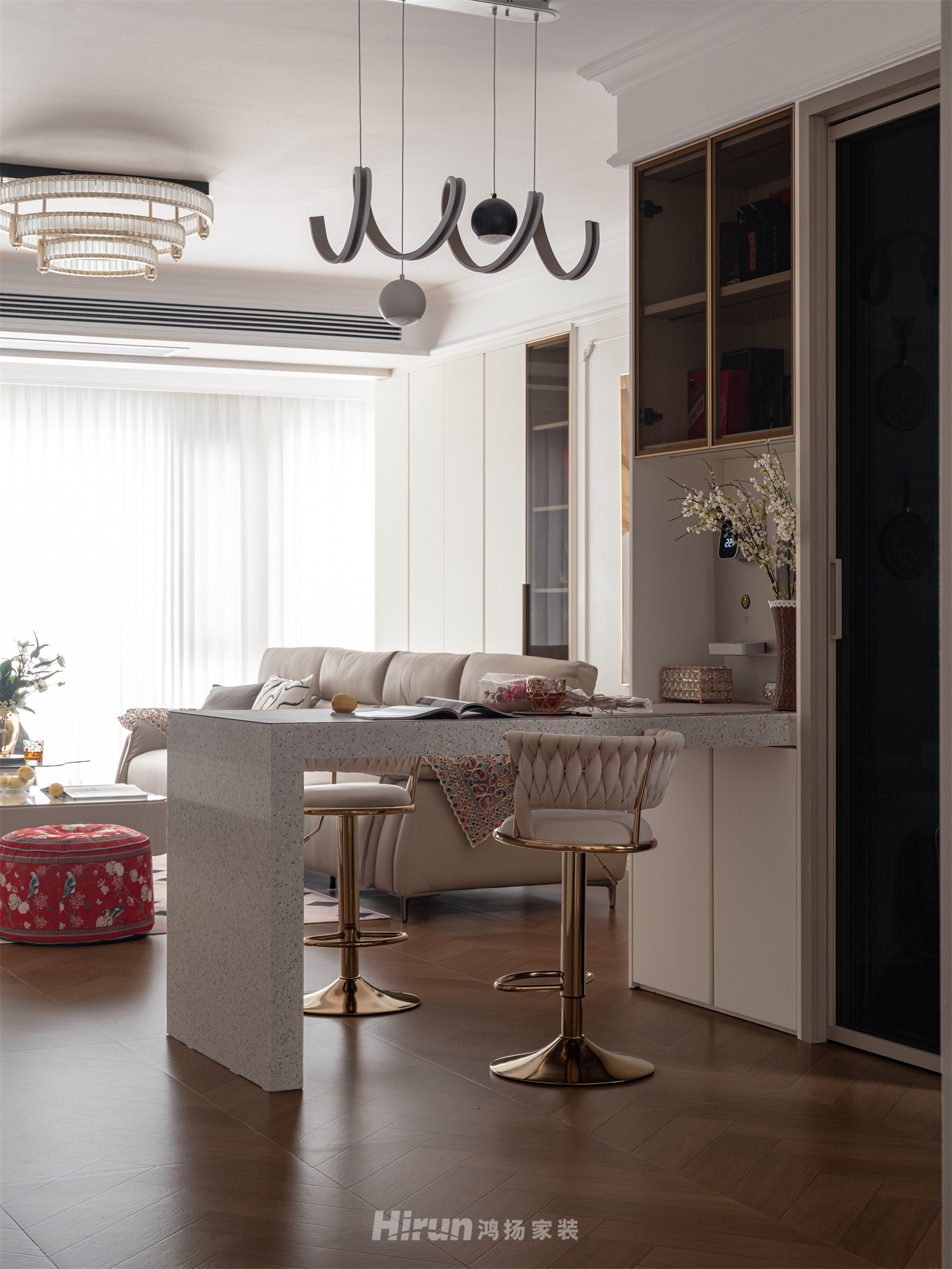 建發(fā)央著135㎡異域風(fēng)情四居室 裝修案例實景圖-6