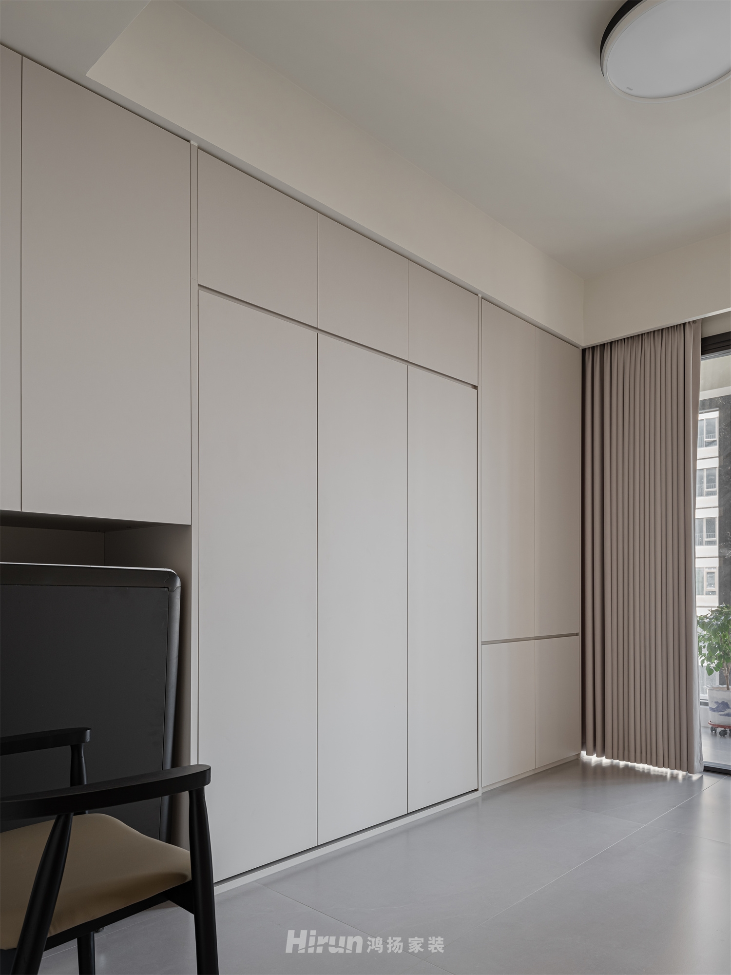 建發(fā)央著135㎡新裝飾主義四居室 裝修案例實景圖-1