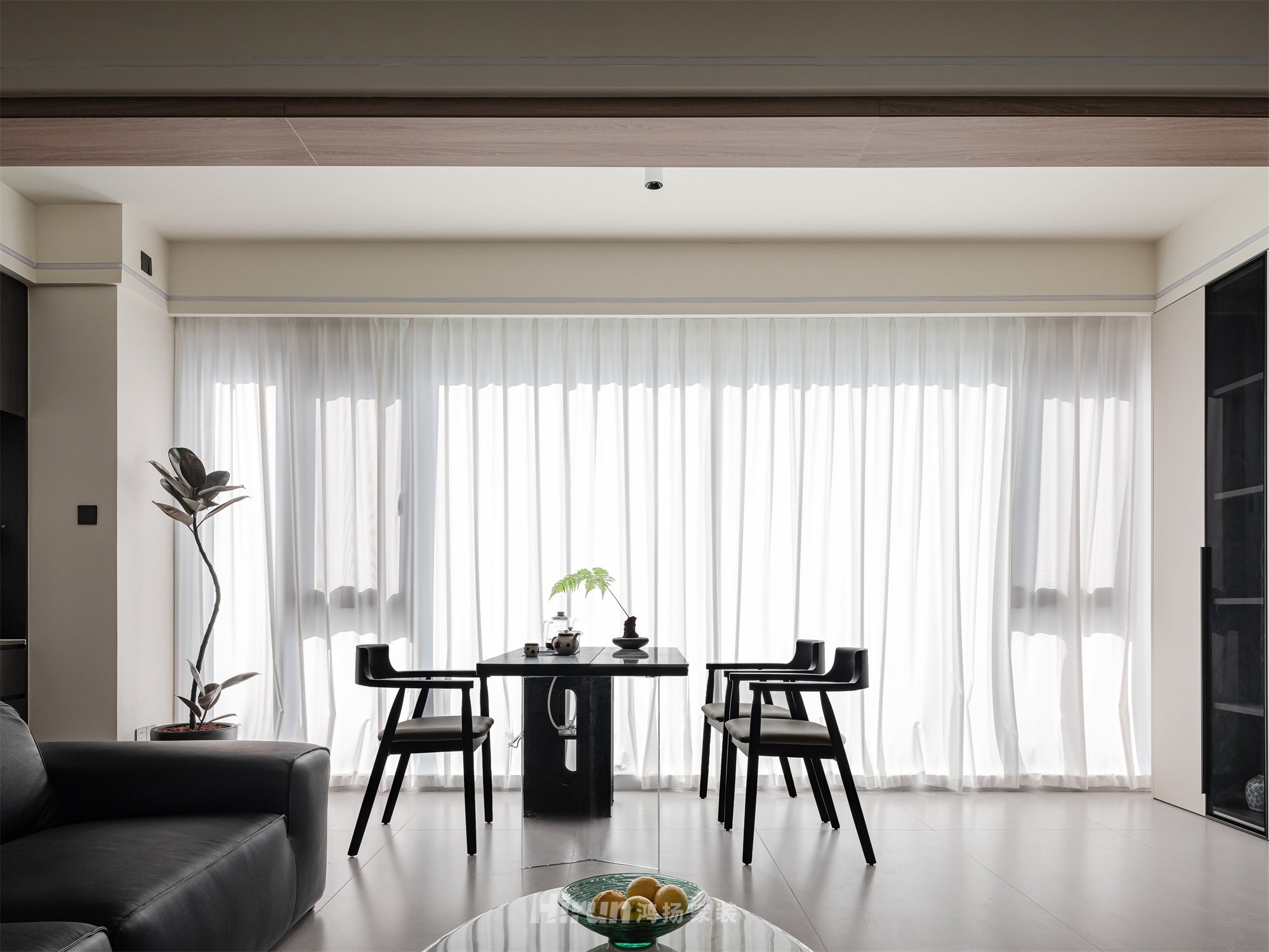 建發(fā)央著135㎡新裝飾主義四居室 裝修案例實景圖-8