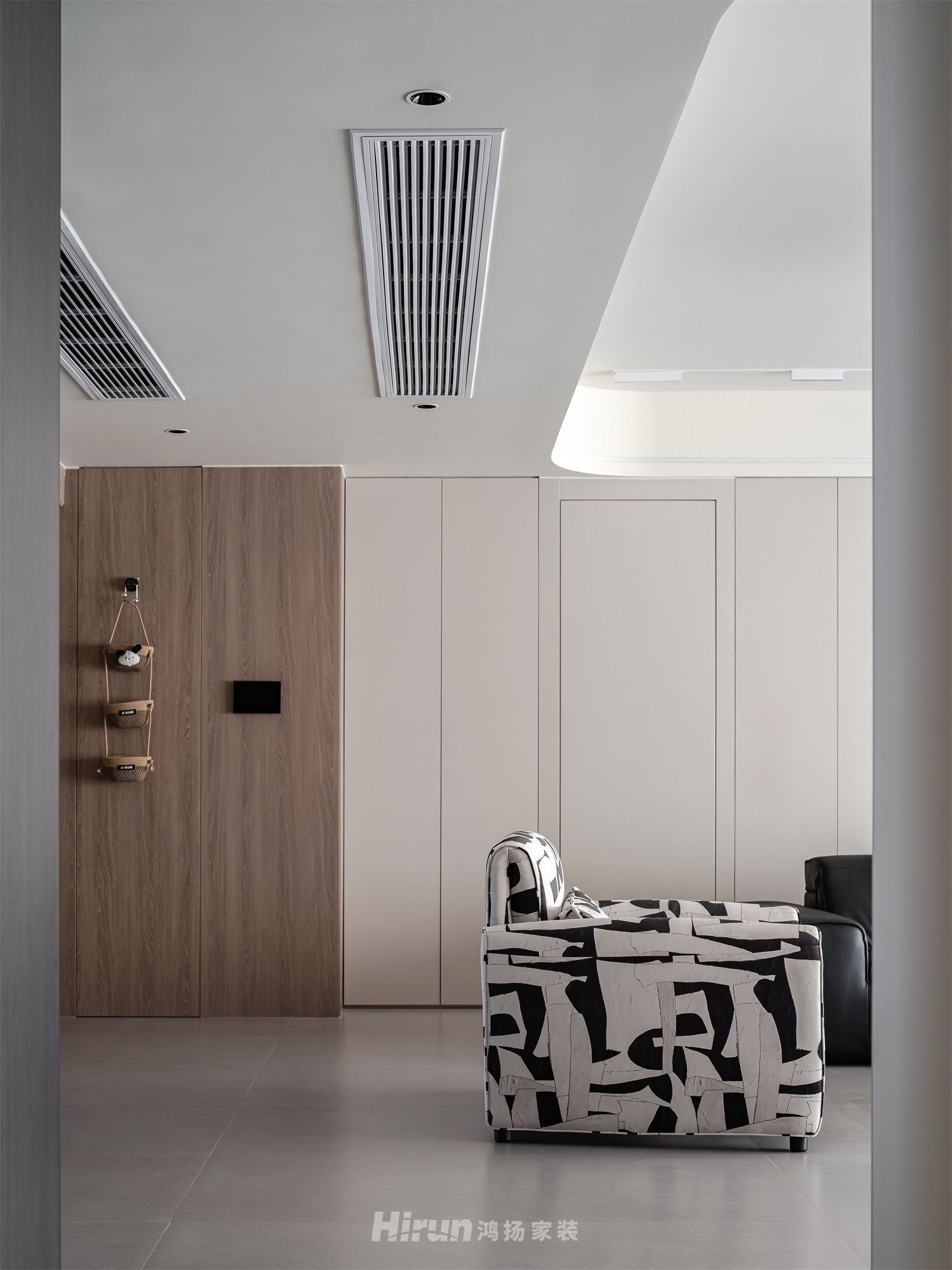 建發(fā)央著135㎡新裝飾主義四居室 裝修案例實景圖-4