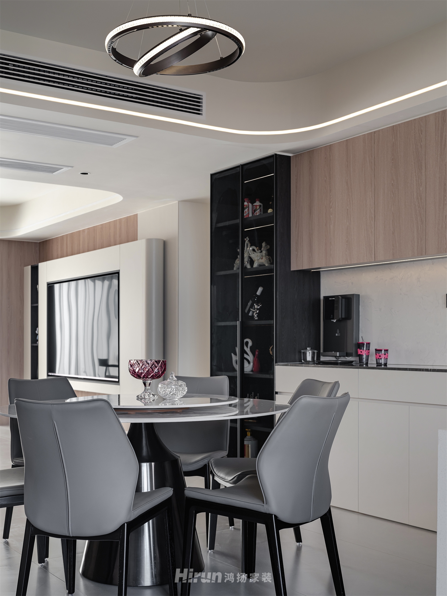 建發(fā)央著135㎡新裝飾主義四居室 裝修案例實景圖-7