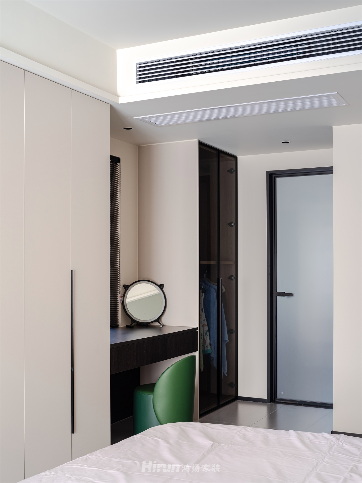 建發(fā)央著135㎡新裝飾主義四居室 裝修案例實景圖-11