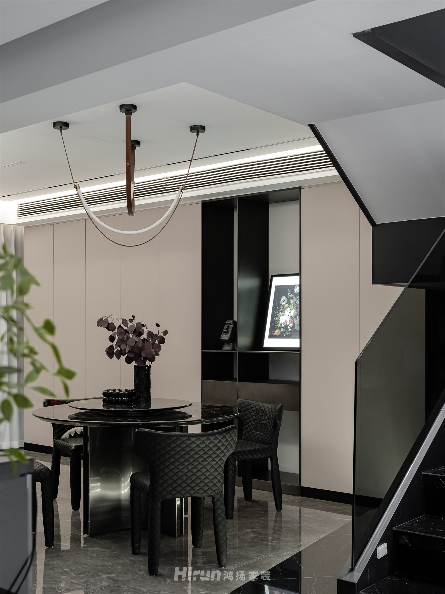 建發央著170㎡新裝飾主義復式 裝修案例實景圖-7