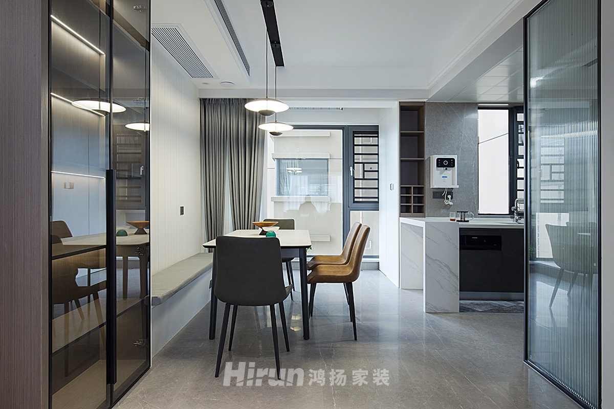 江灣壹號(hào)130㎡雅致現(xiàn)代四居室 裝修案例實(shí)景圖-12