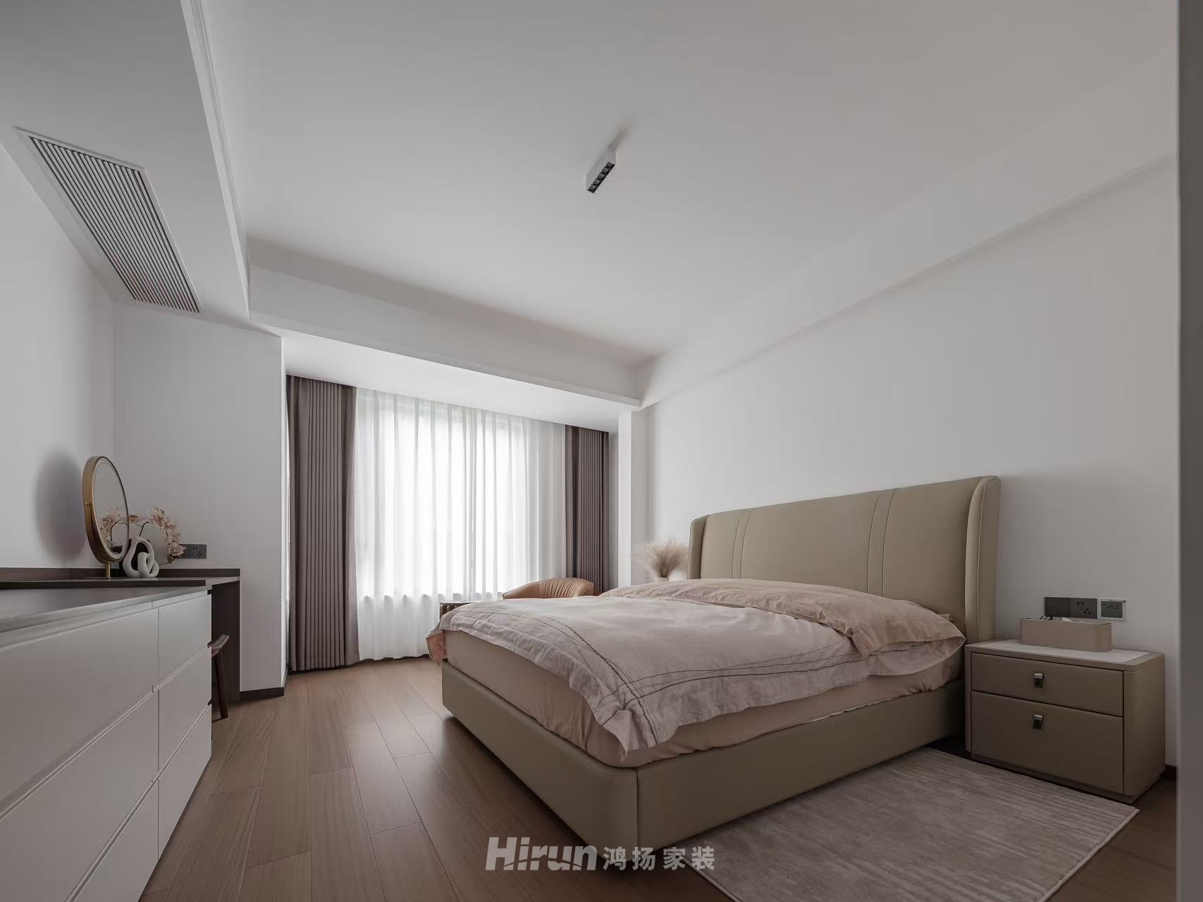 蓉國新賦170㎡雅致現(xiàn)代四居室 裝修案例實(shí)景圖-5