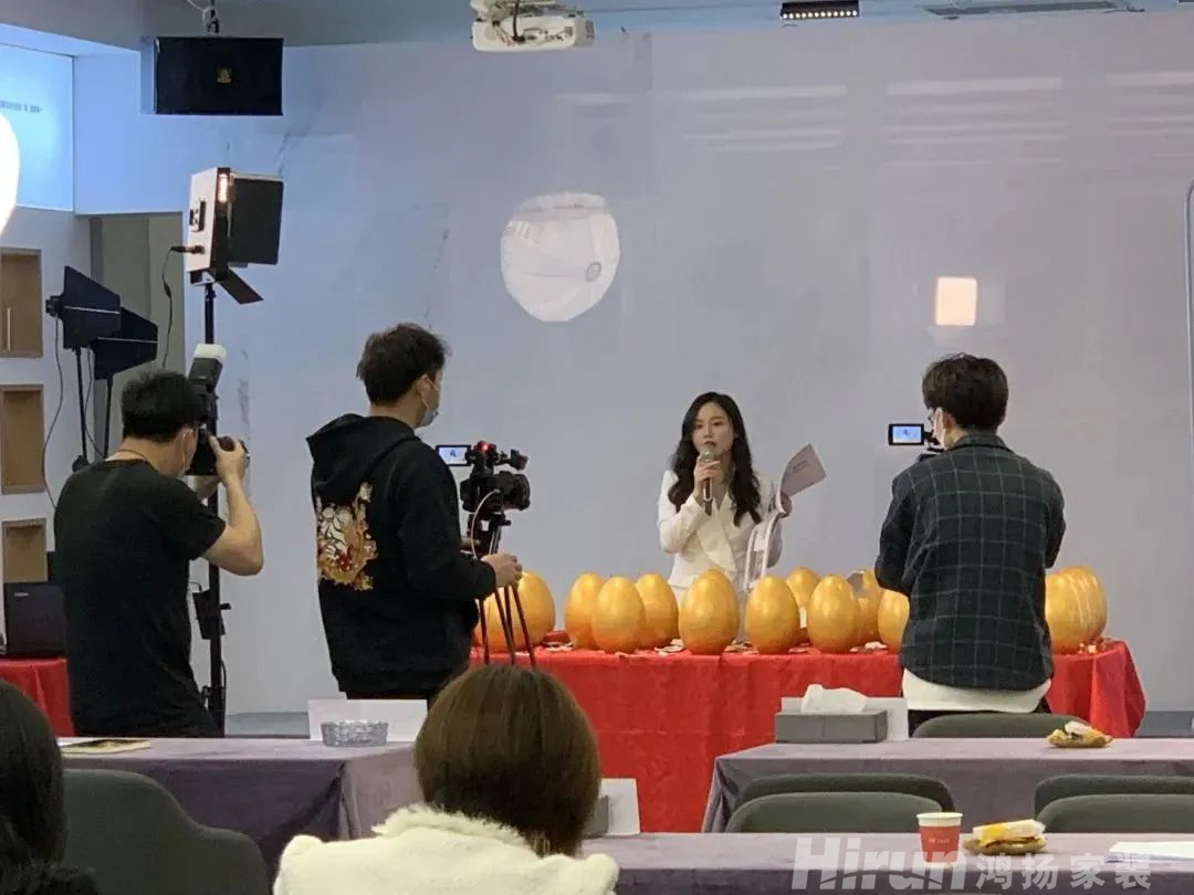 高標(biāo)準(zhǔn),更美好 | 2022鴻揚(yáng)新施工標(biāo)準(zhǔn)暨色彩流行趨勢(shì)發(fā)布盛典 高標(biāo)準(zhǔn),更美好 | 2022鴻揚(yáng)新施工標(biāo)準(zhǔn)暨色彩流行趨勢(shì)發(fā)布盛典