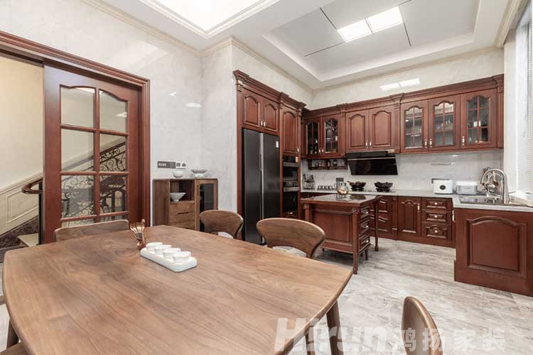 優雅永不過時，定制無懈可擊