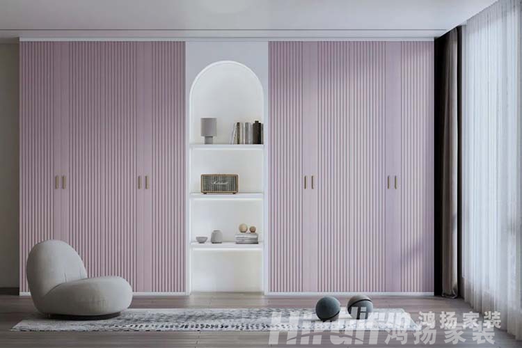 太好了！我堆得跟倉庫一樣的臥室終于有救了！