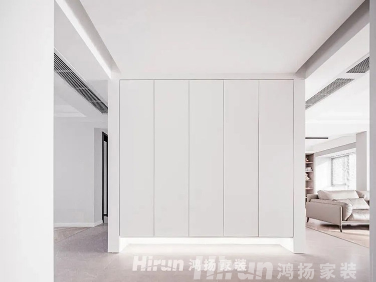 鴻揚家裝柜子怎么樣？超高定制柜門，滿足你的所有收納需求