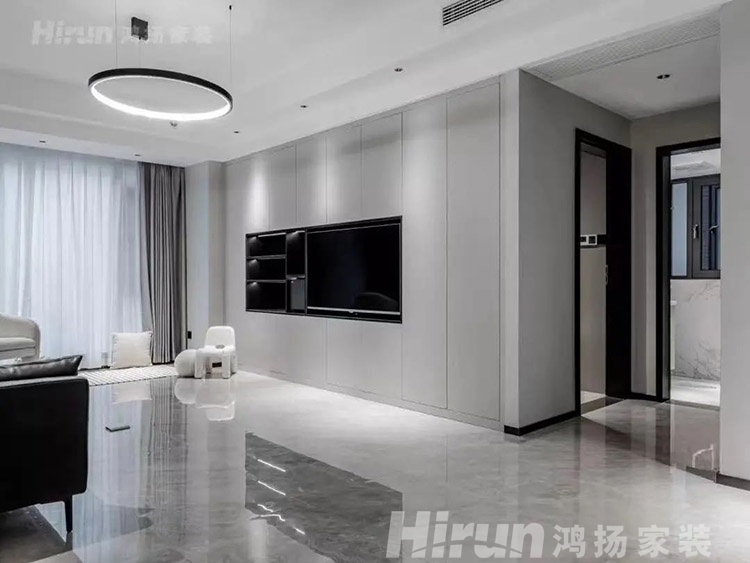 鴻揚家裝柜子怎么樣？超高定制柜門，滿足你的所有收納需求