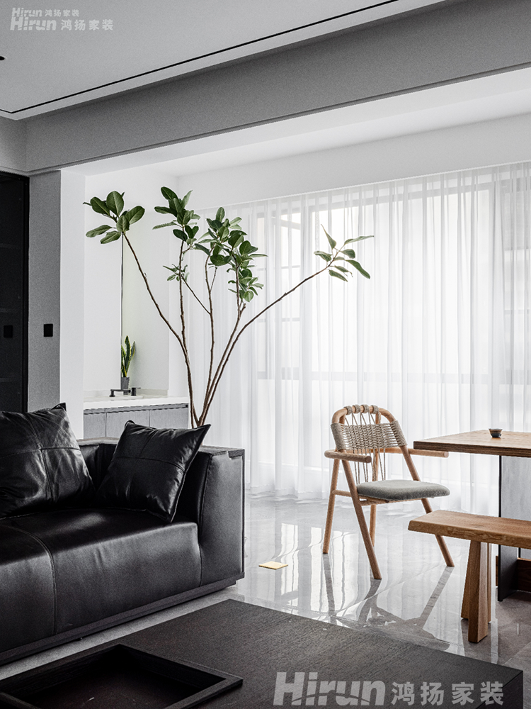 長沙裝修公司哪家好？鴻揚家裝190㎡雅致灰調(diào)，冷酷黑+溫潤木配色效果圖