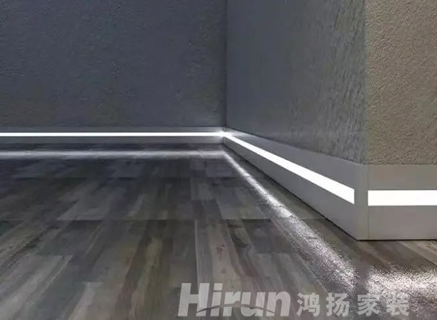 救命！一個踢腳線都能搞成這樣，我是真的沒想到啊！